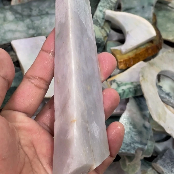 翡翠吊坠(不含链)未镶嵌天然翡翠边角料