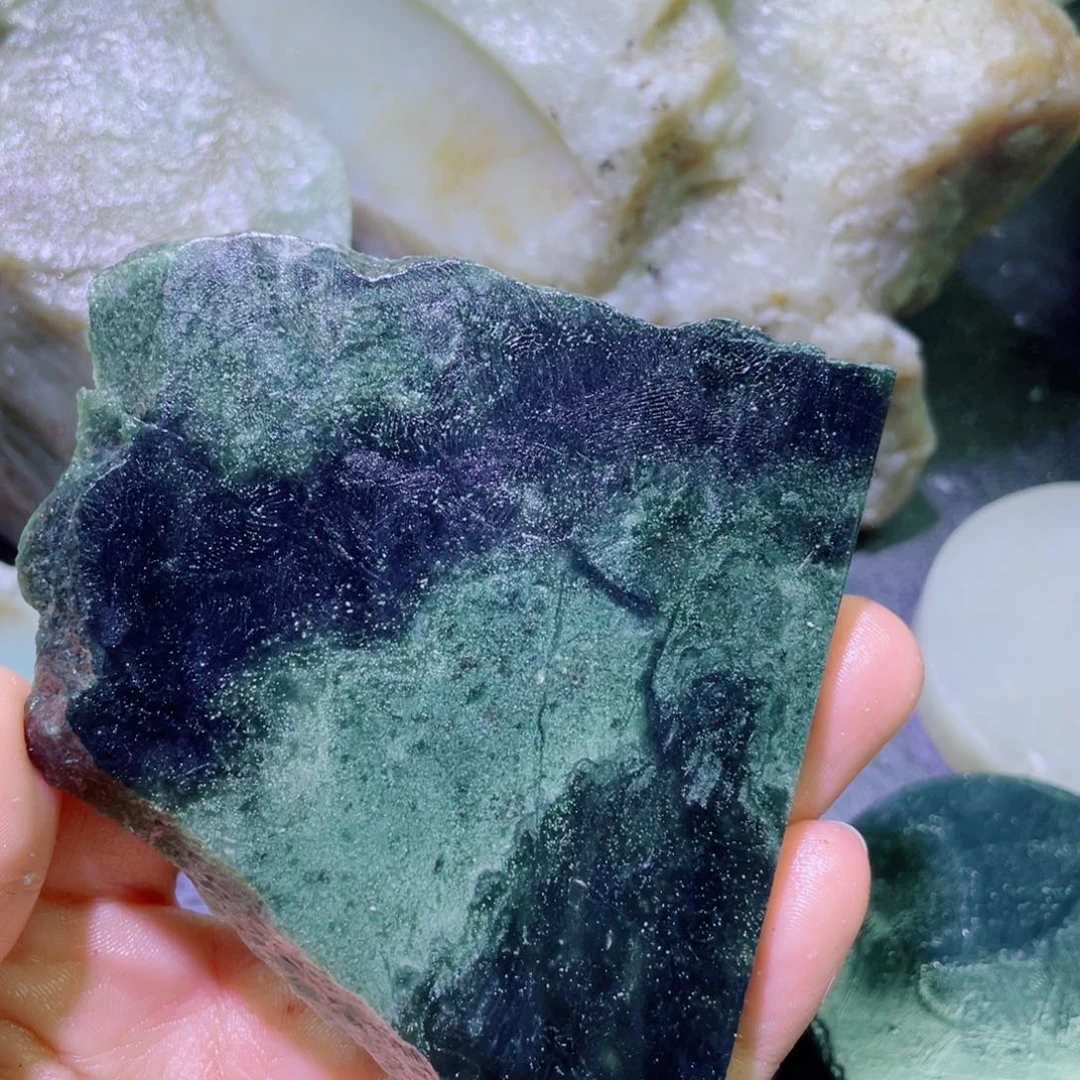 和田玉未镶嵌珠宝半成品