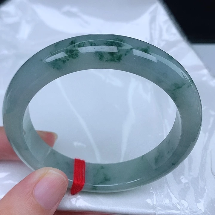 未镶嵌手镯翡翠天然
