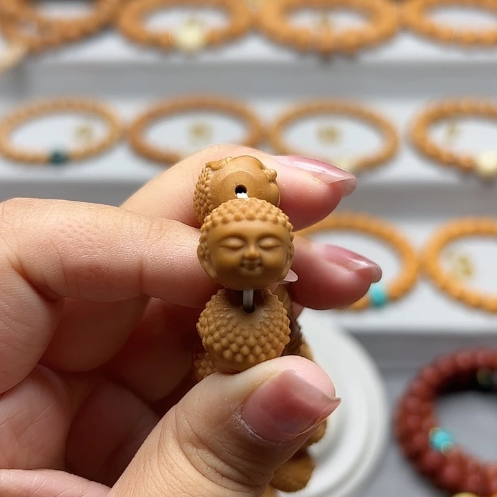 伊****猴头核桃手串宝宝佛15