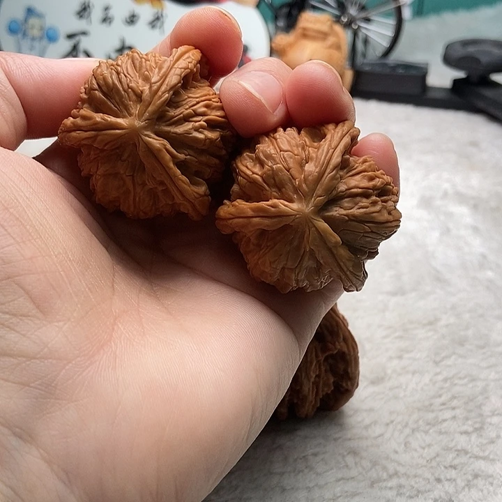 文玩核桃把件J****N三棱