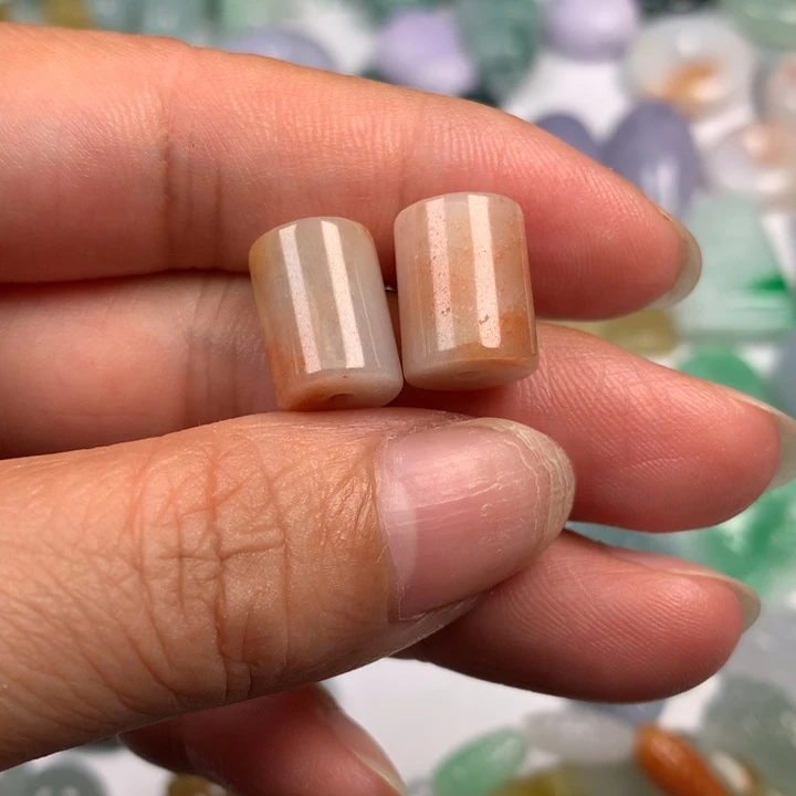 用***7翡翠未镶嵌颈饰翡翠