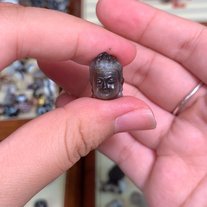 未镶嵌颈饰玛瑙/玉髓15观音