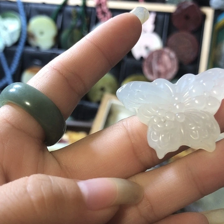 岫玉未镶嵌岫玉挂件