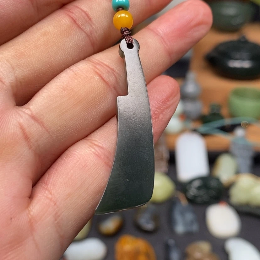 【闪购商品】颈饰未镶嵌和田玉（糖玉）