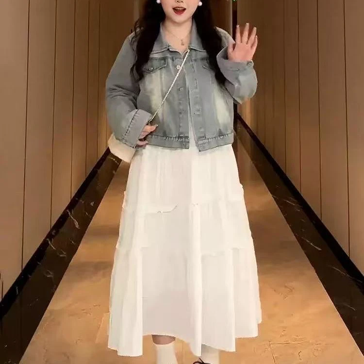 W阿薇•白色半身裙