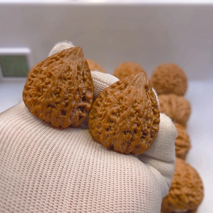 ****）文玩核桃把件36-mm全品头货塔尖