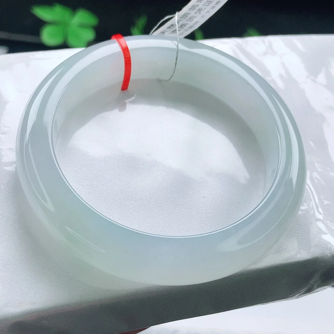 翡翠未镶嵌手镯56圈