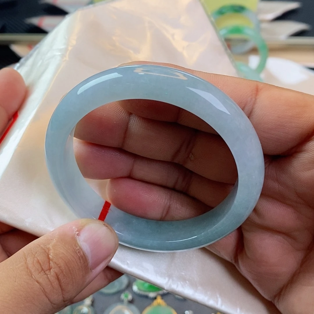 【闪购商品】未镶嵌手镯翡翠