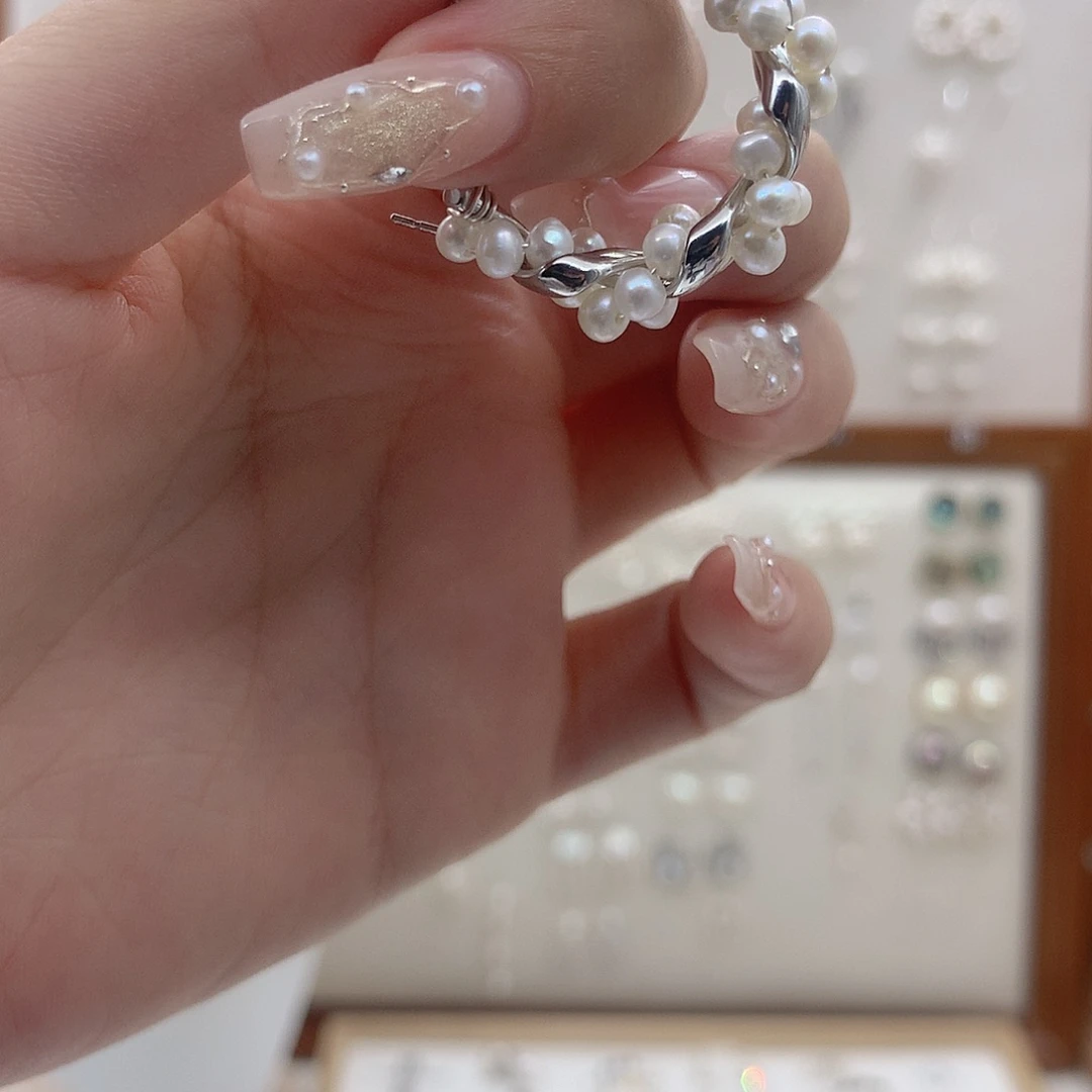银S925镶嵌耳饰淡水珍珠