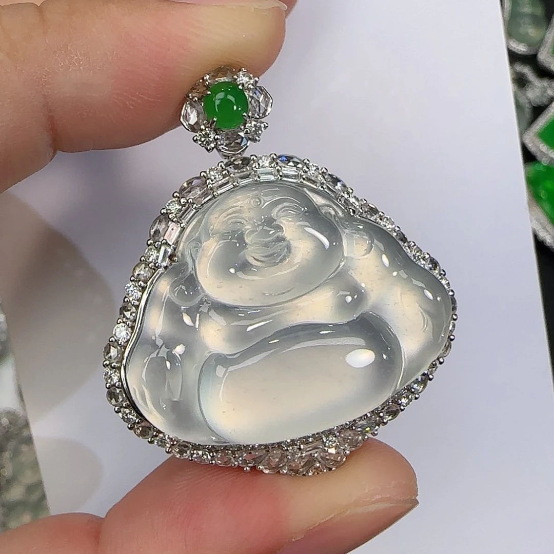 翡翠颈饰18K金镶嵌天然翡翠