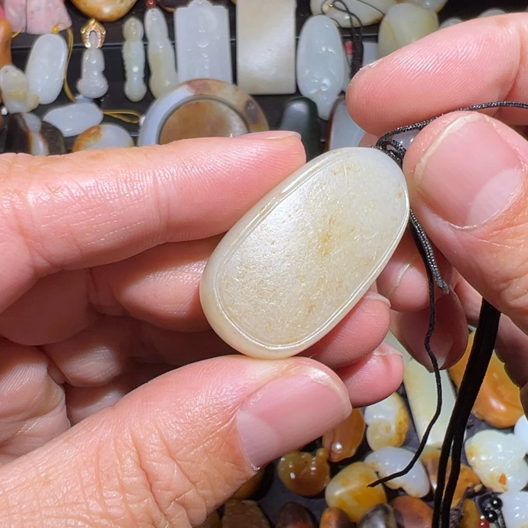 和田玉未镶嵌吊坠(不含链)