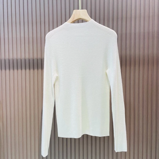 2092圆领针织上衣打底