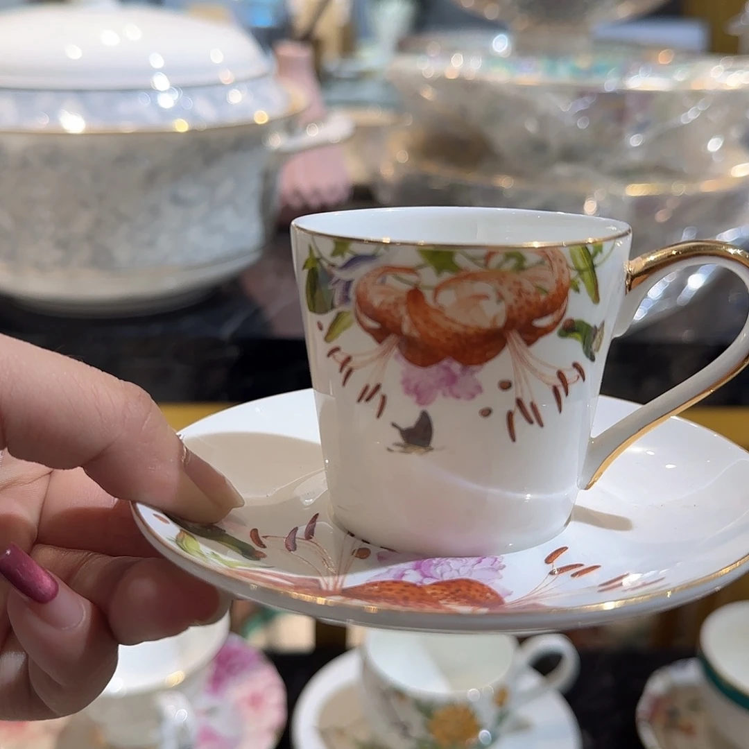 骨瓷骨瓷珐琅彩工艺