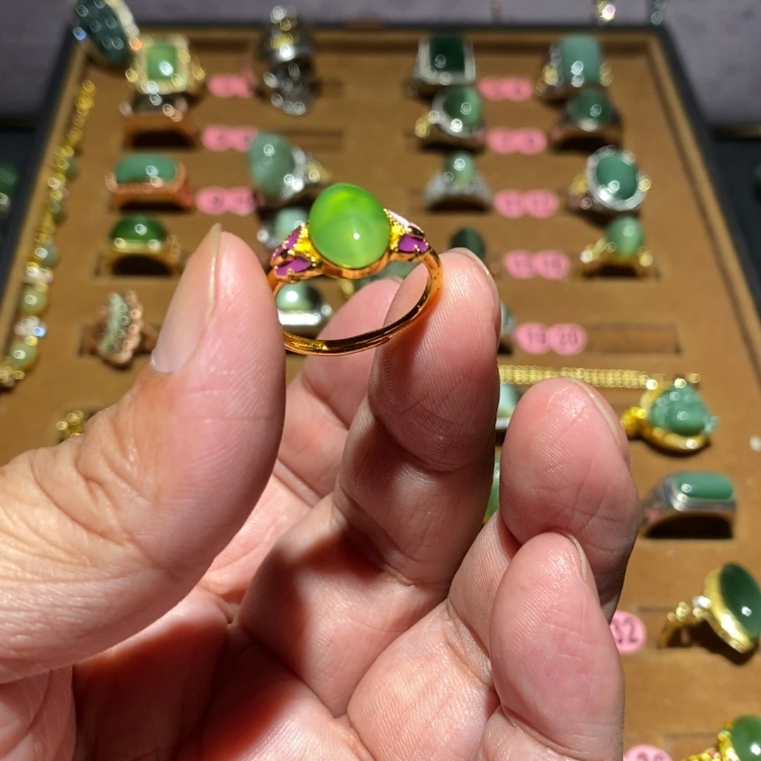 和田玉（碧玉）戒指未镶嵌