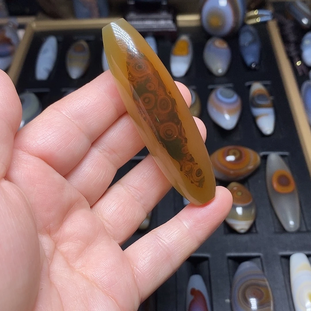 扭***坤未镶嵌吊坠(不含链)玛瑙/玉髓