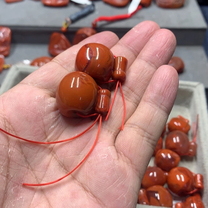 永***易南红玛瑙未镶嵌配饰