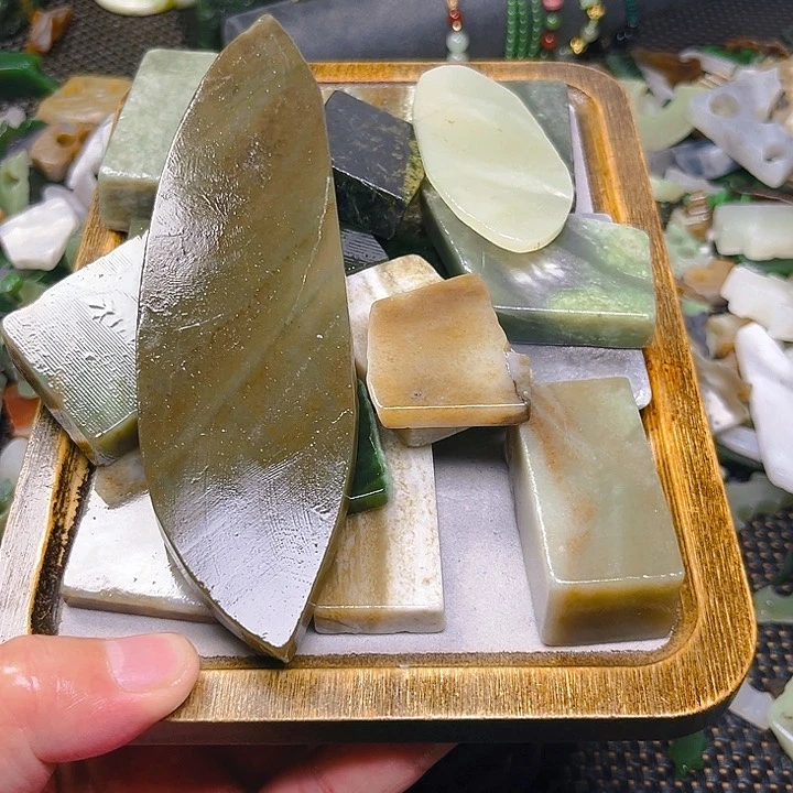 未镶嵌和田玉珠宝半成品一****?