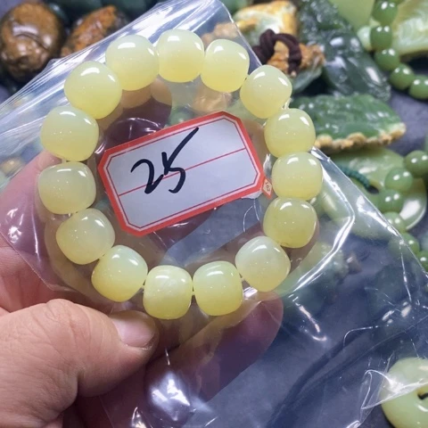 未镶嵌蛇纹石玉手链