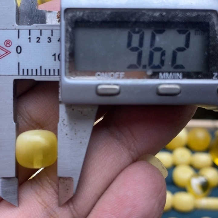 未镶嵌琥珀裸石35号9.6*8.6