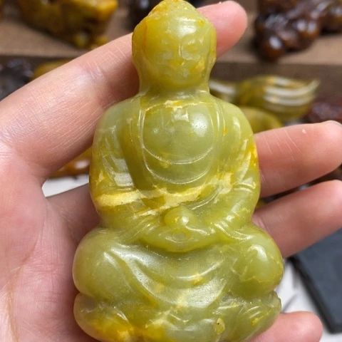 蛇纹石玉未镶嵌颈饰12