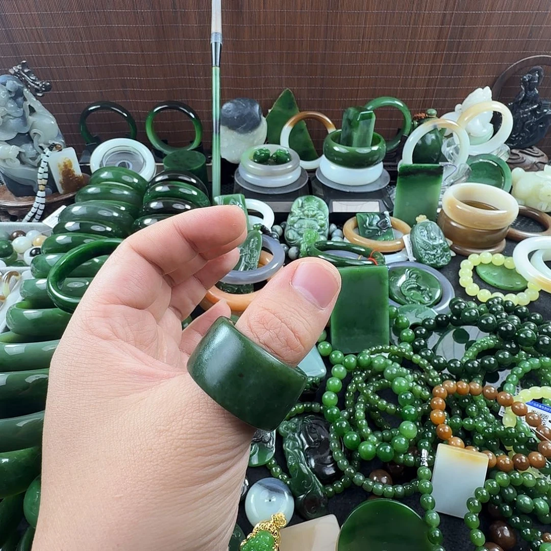 和田玉（碧玉）未镶嵌挂件