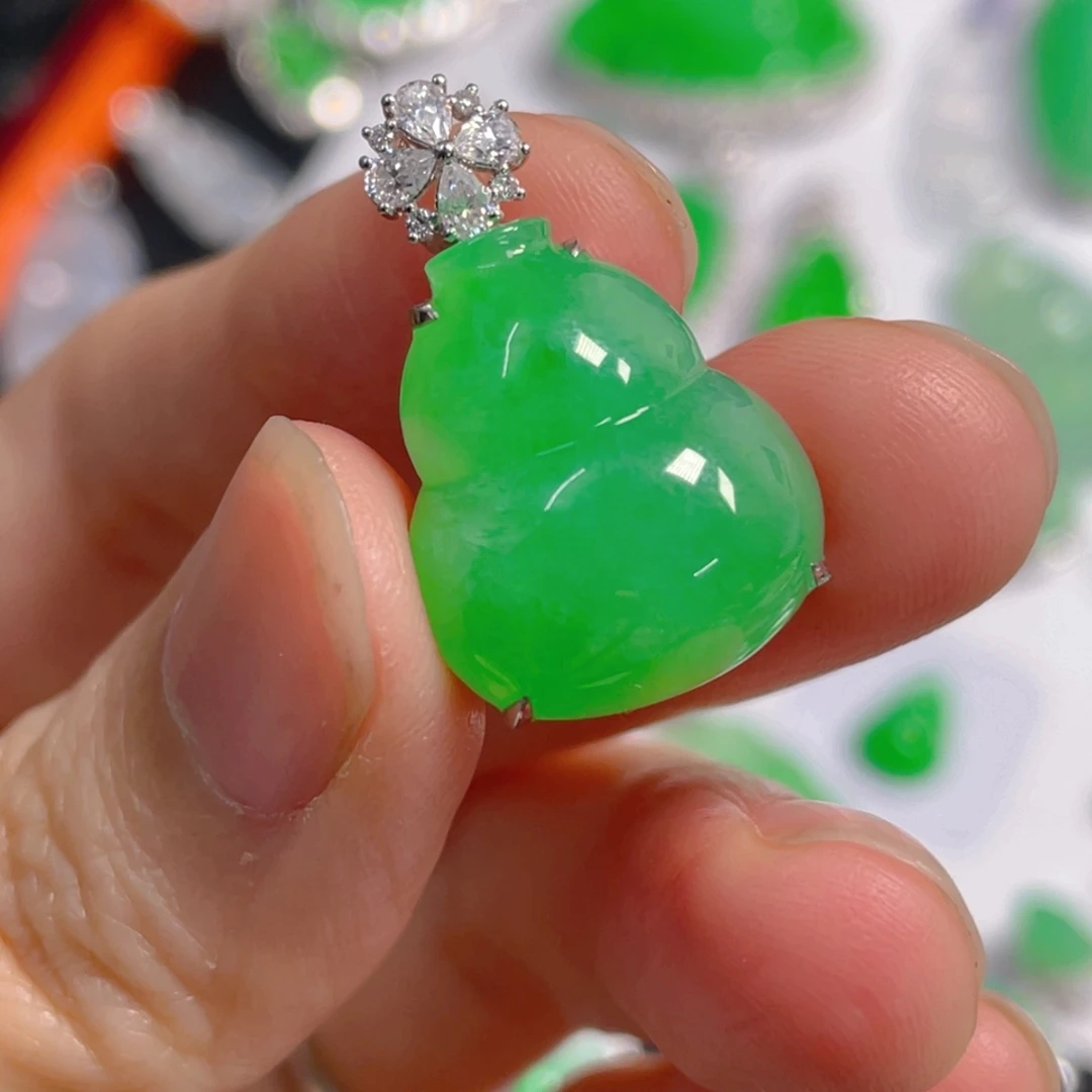 翡翠18K金镶嵌吊坠(不含链)