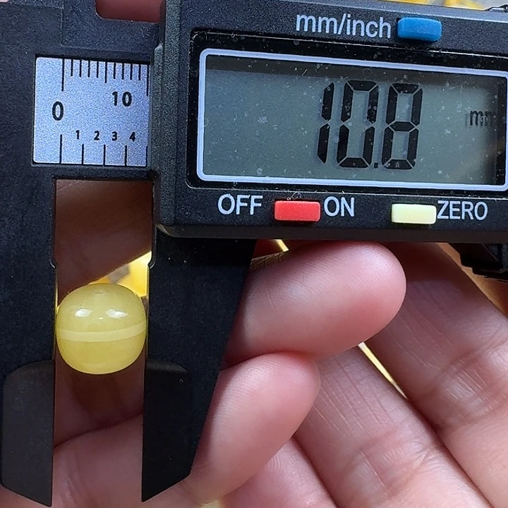 八***十蜜蜡未镶嵌裸石19