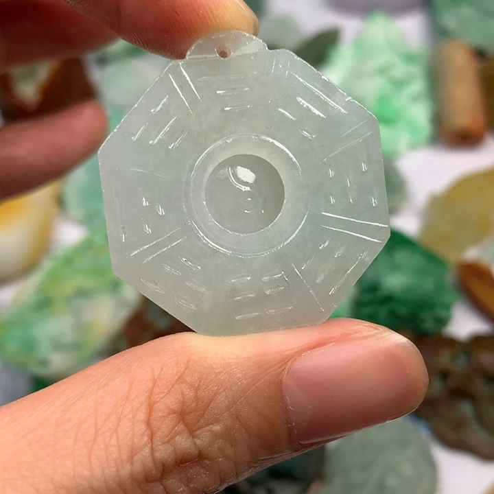 定制翡翠未镶嵌翡翠