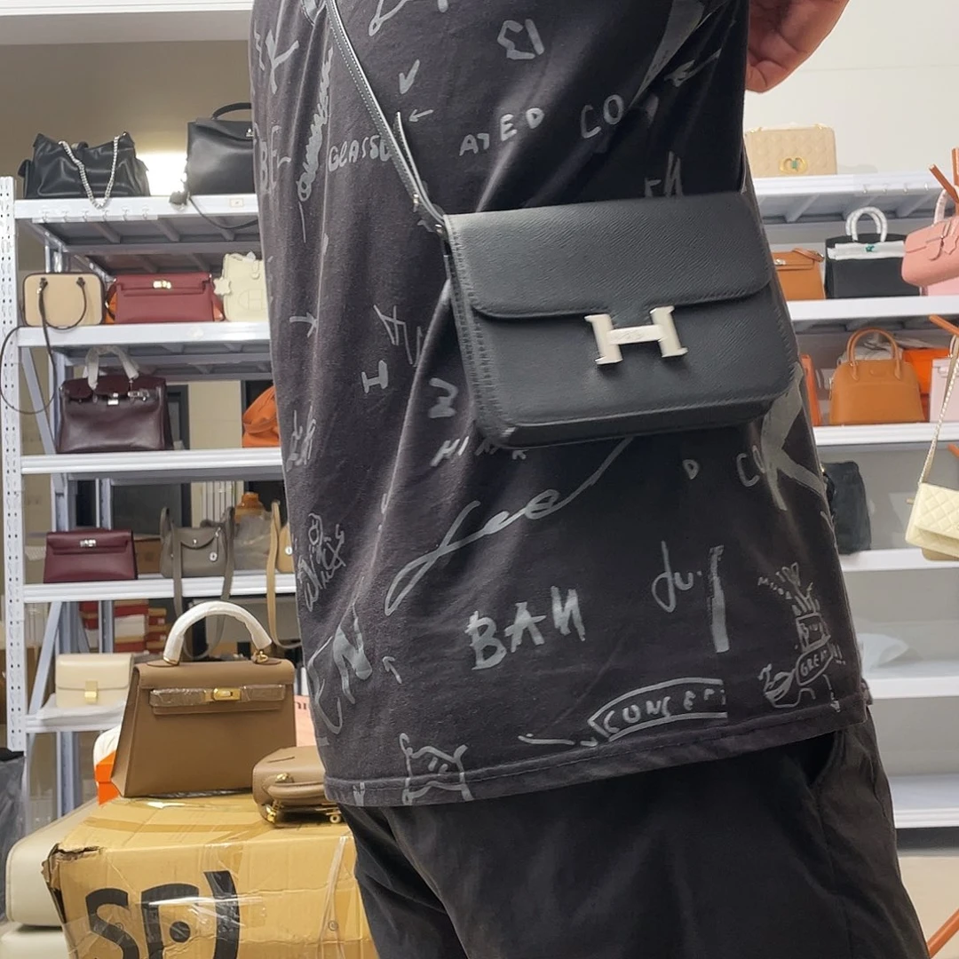 蚕丝哈哈哈哈哈哈哈哈哈哈哈哈