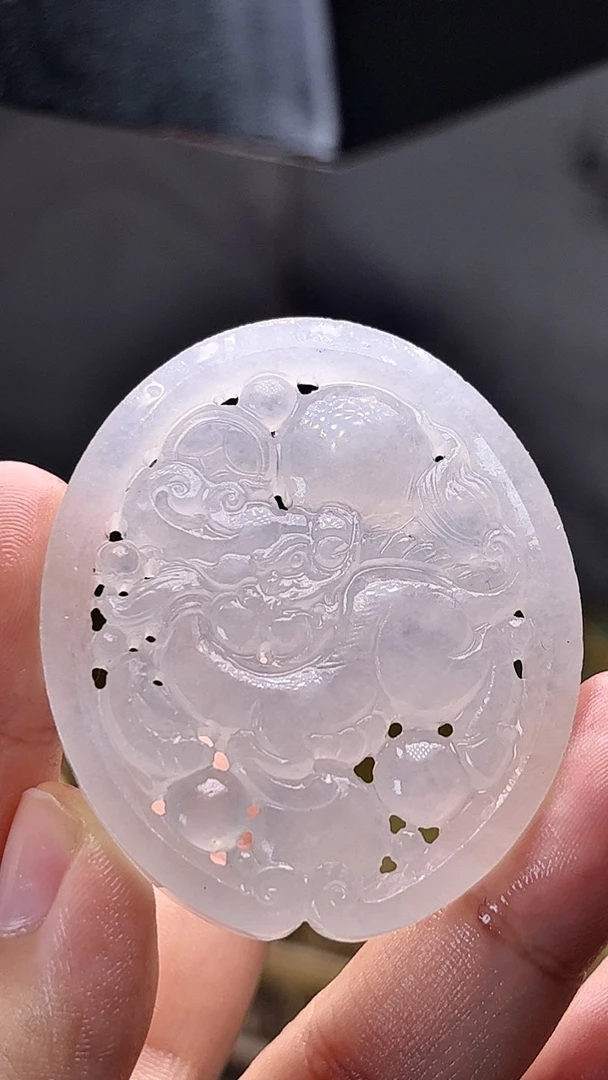 天然缅甸翡翠冰种起冰胶种麒麟牌毛货买断需抛光尺寸51-44-6