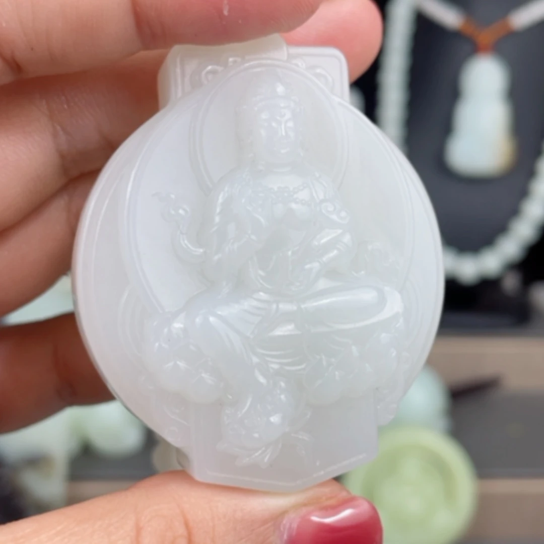 【闪购商品】颈饰未镶嵌和田玉