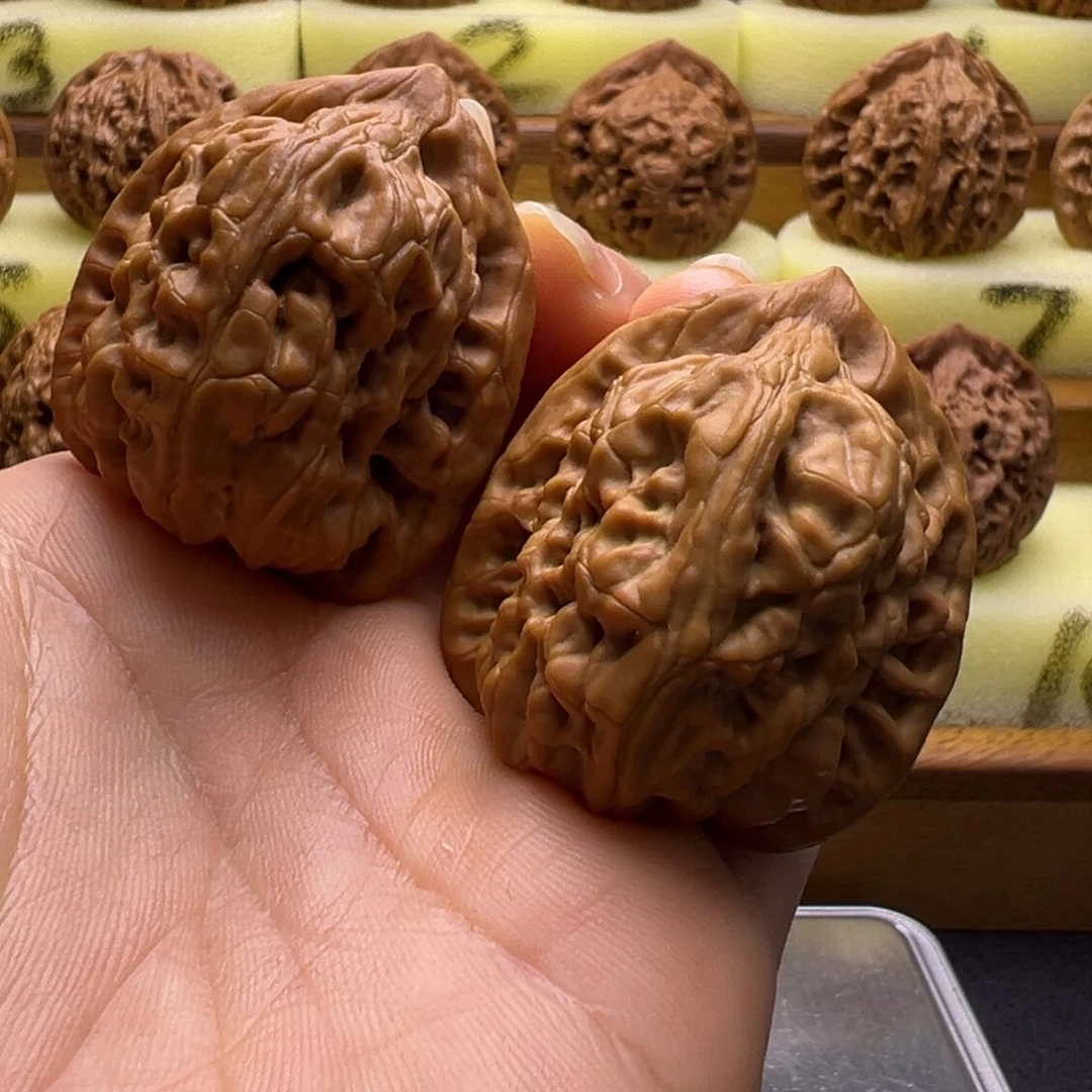 文玩核桃吊坠玫瑰手把件35