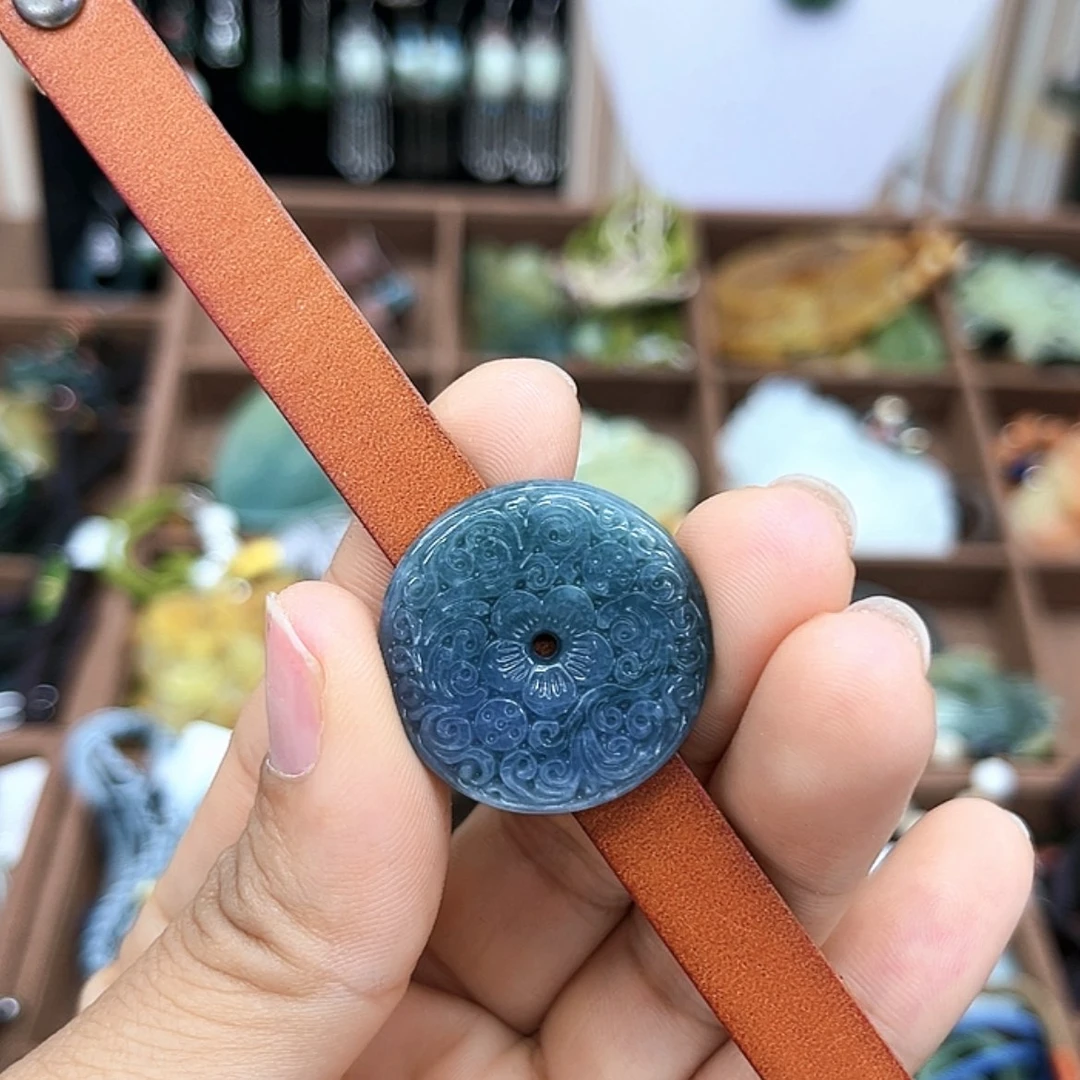 【闪购商品】翡翠未镶嵌颈饰