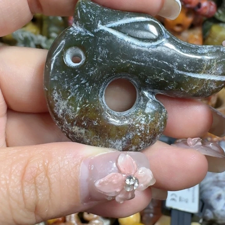 和田玉未镶嵌珠宝半成品