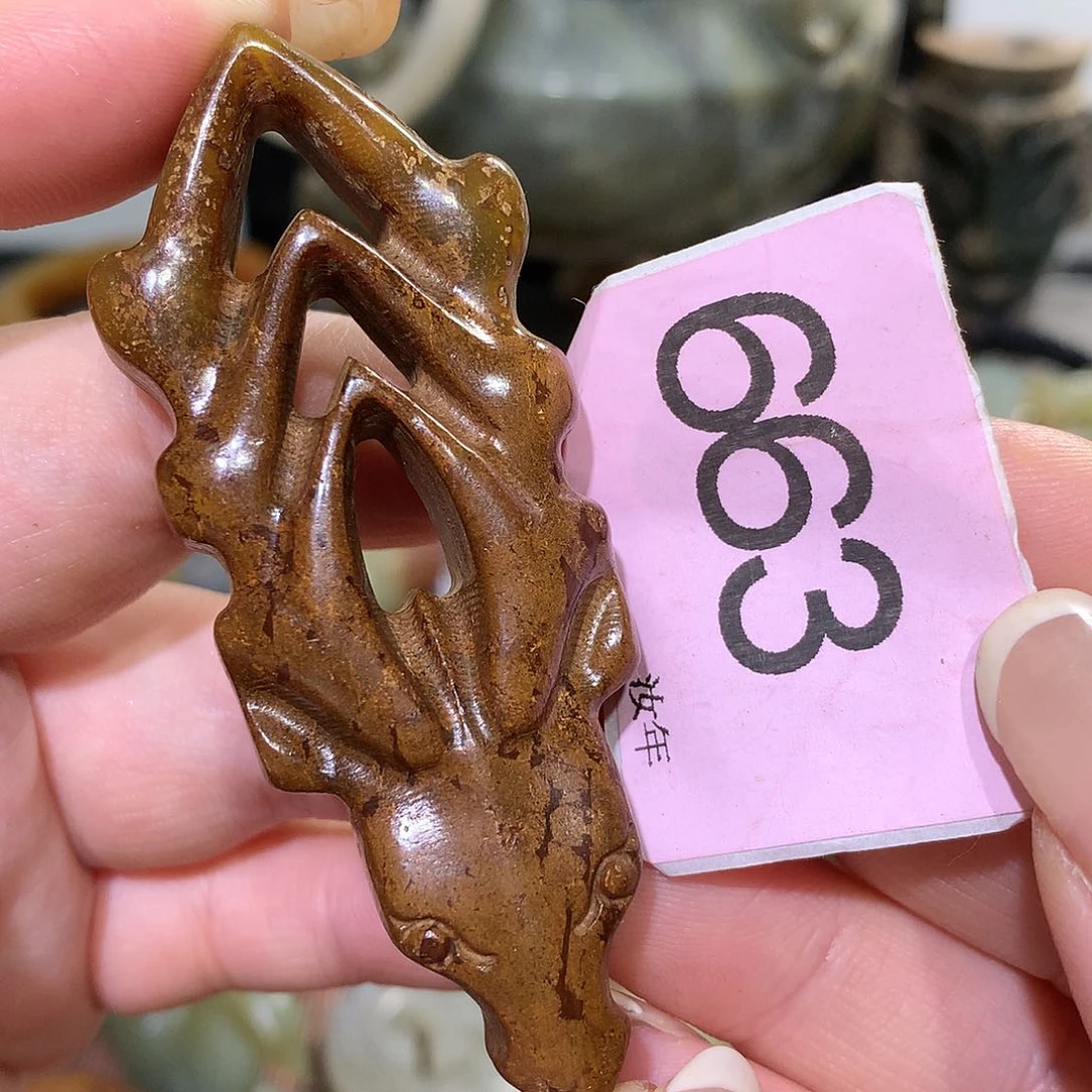 颈饰未镶嵌和田玉