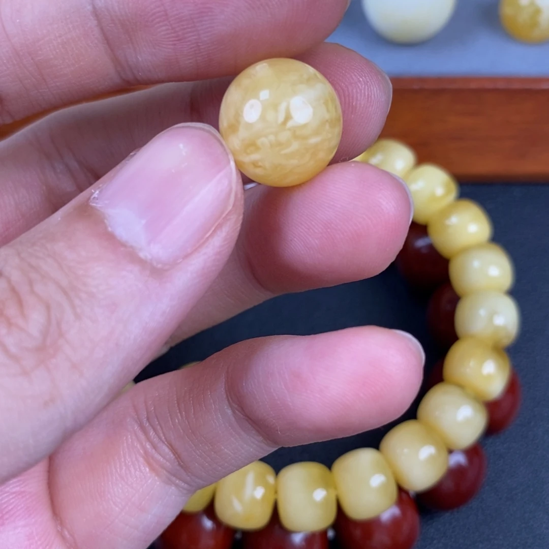 琥珀未镶嵌裸石微瑕62