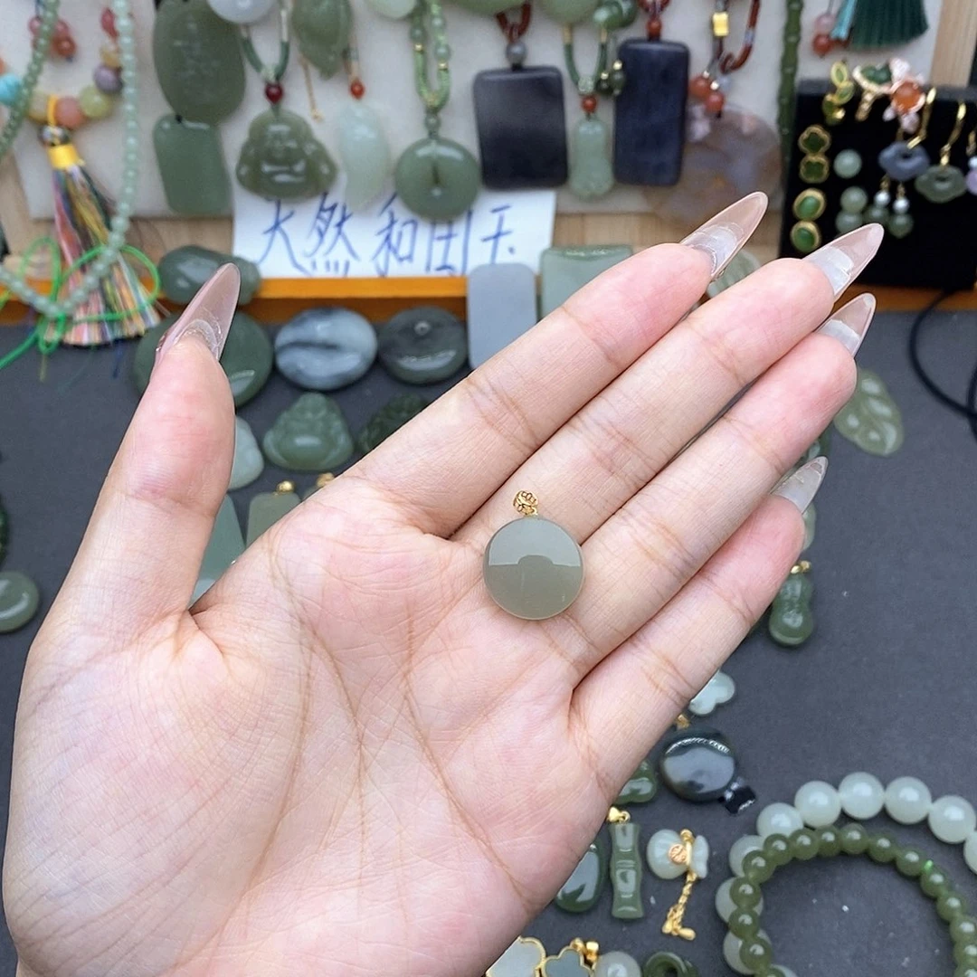 和田玉18K金镶嵌吊坠(不含链)