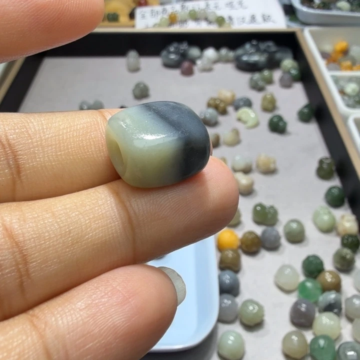未镶嵌和田玉珠宝半成品