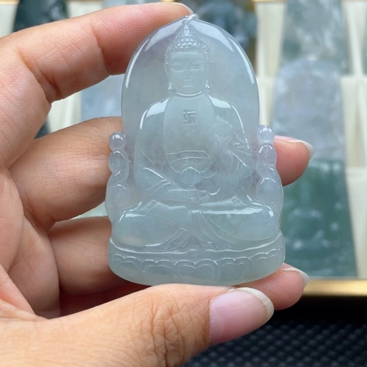 翡翠未镶嵌颈饰虫***个阿弥陀佛