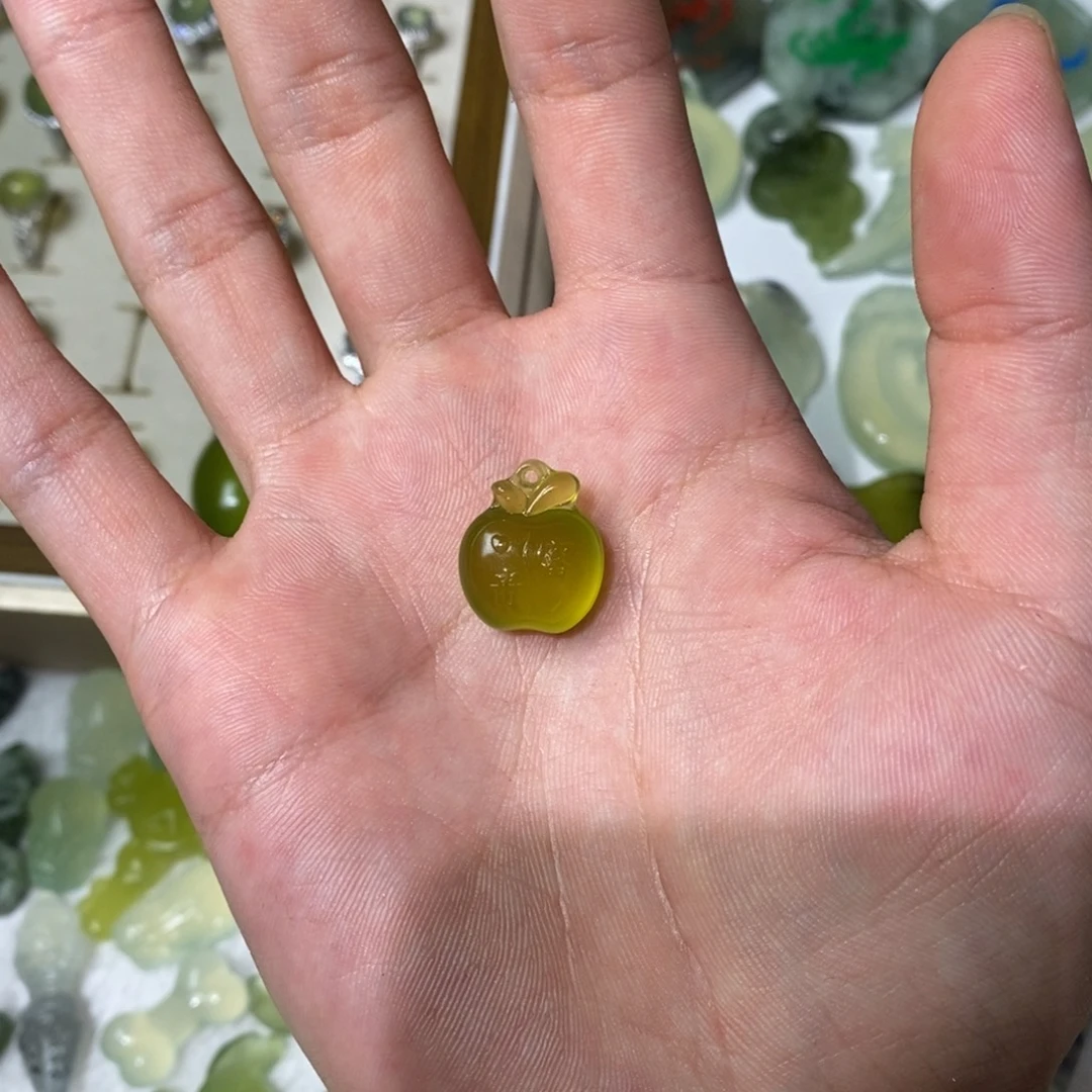 岫玉未镶嵌吊坠(不含链)