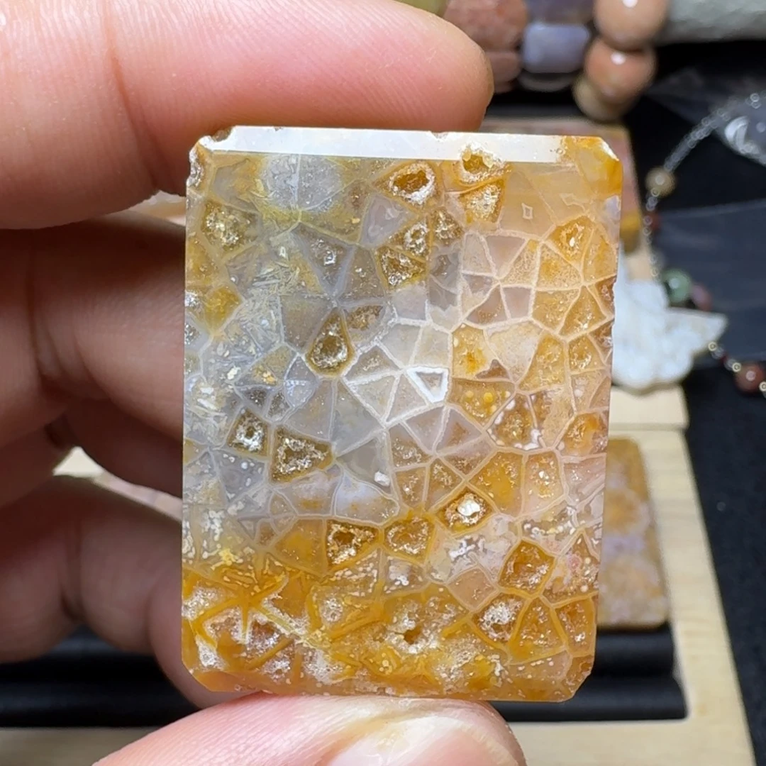 硅化玉未镶嵌纯天然色有机玉石保真色