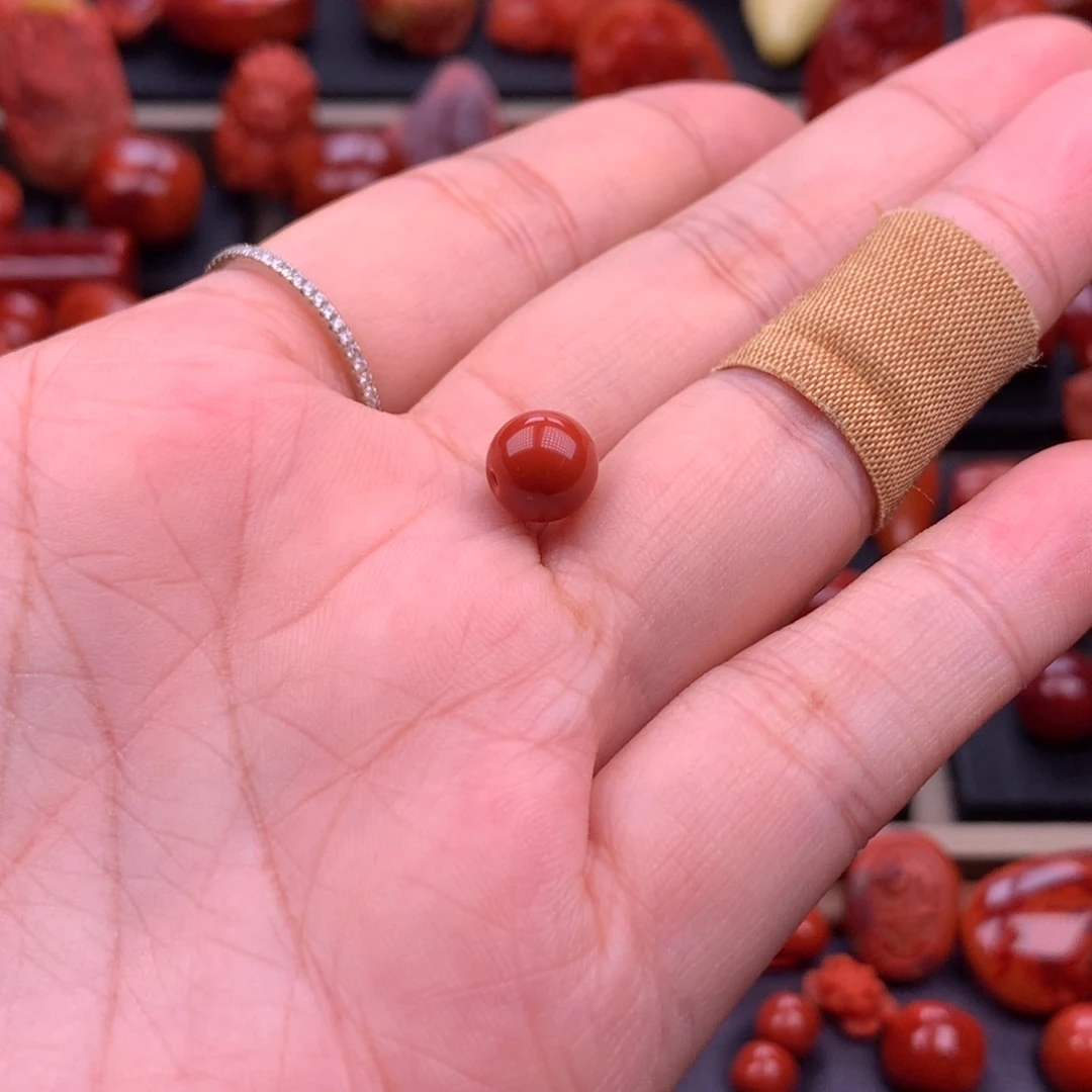 南红玛瑙未镶嵌原矿圆珠8mm