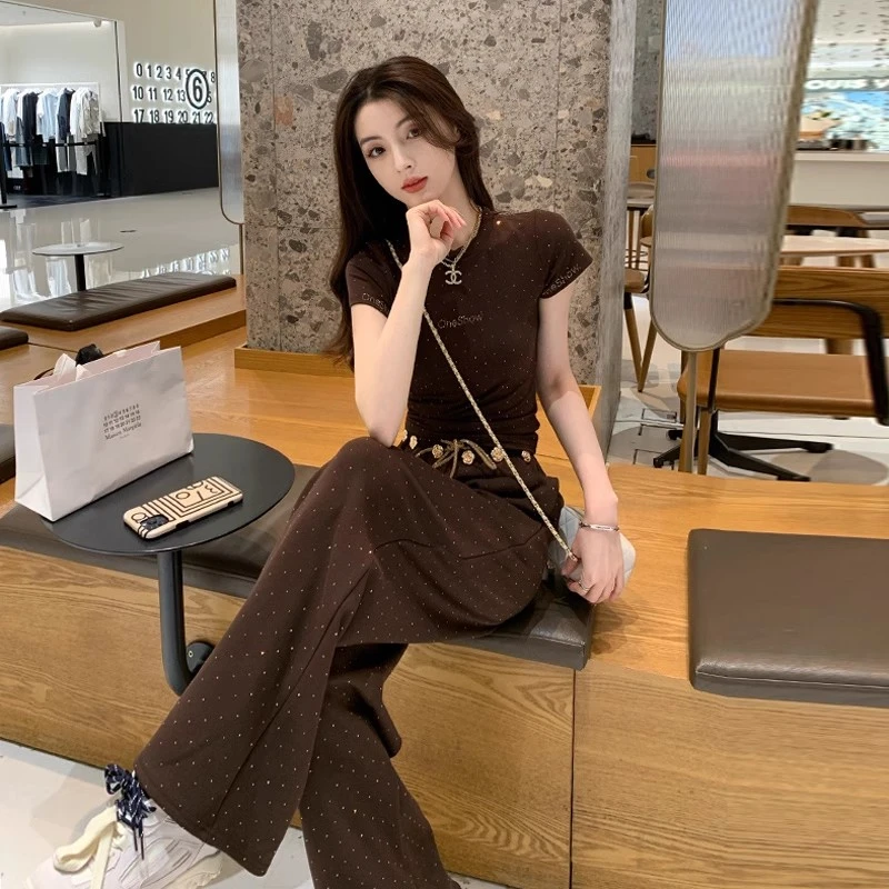 网红炸街烫钻休闲时尚套装女夏显瘦洋气减龄运动短袖阔腿裤两件套