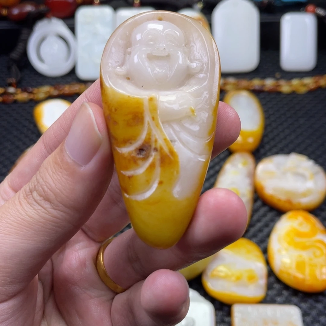 颈饰未镶嵌和田玉