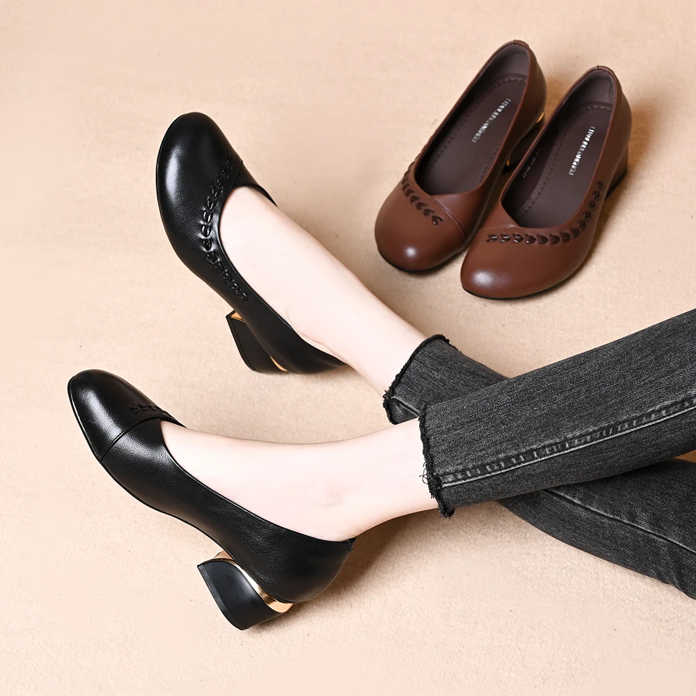 巨好看2025新款真皮软底一脚蹬小皮鞋女超软牛皮不累脚单鞋配裙子