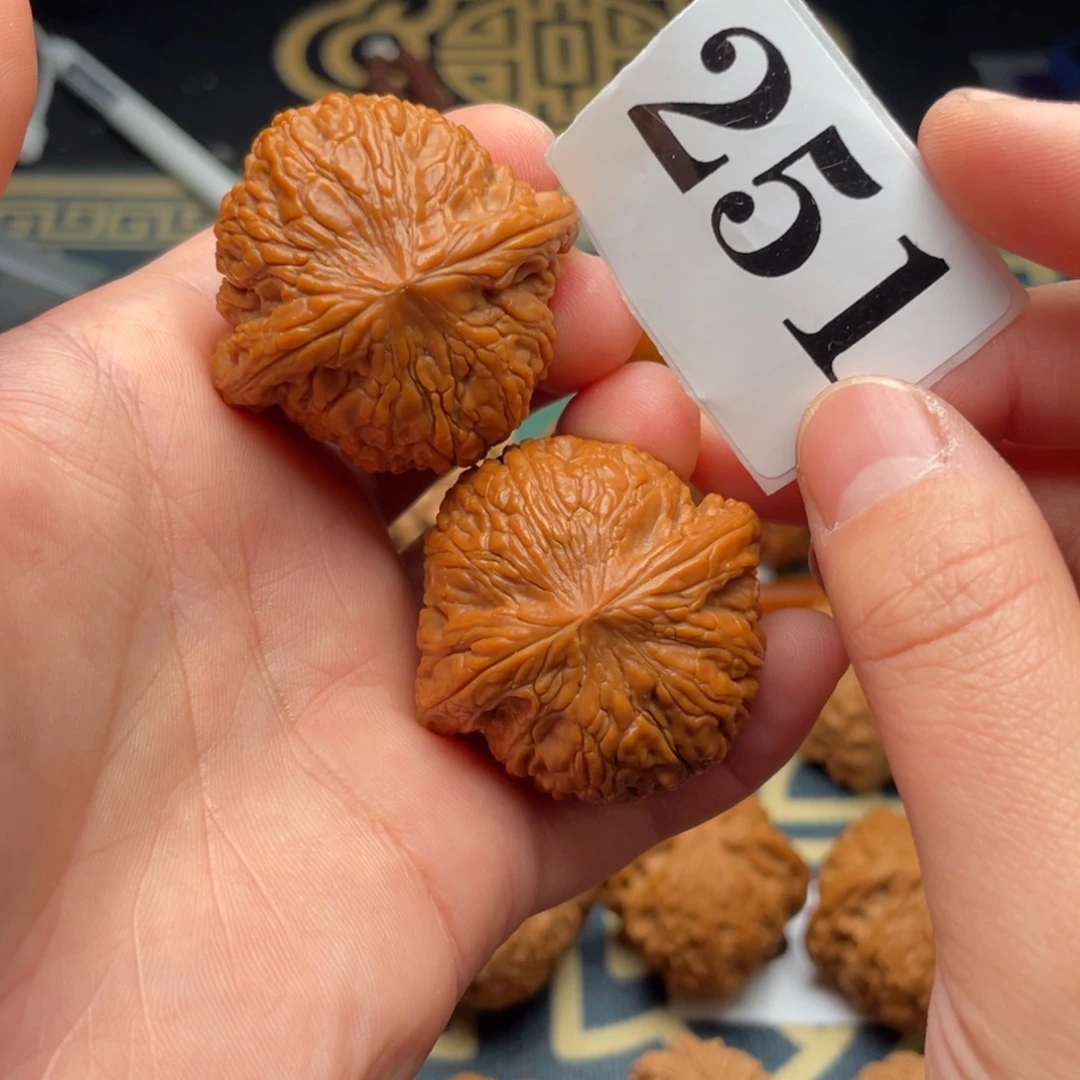 文玩核桃把件40全品泥鳅背251号