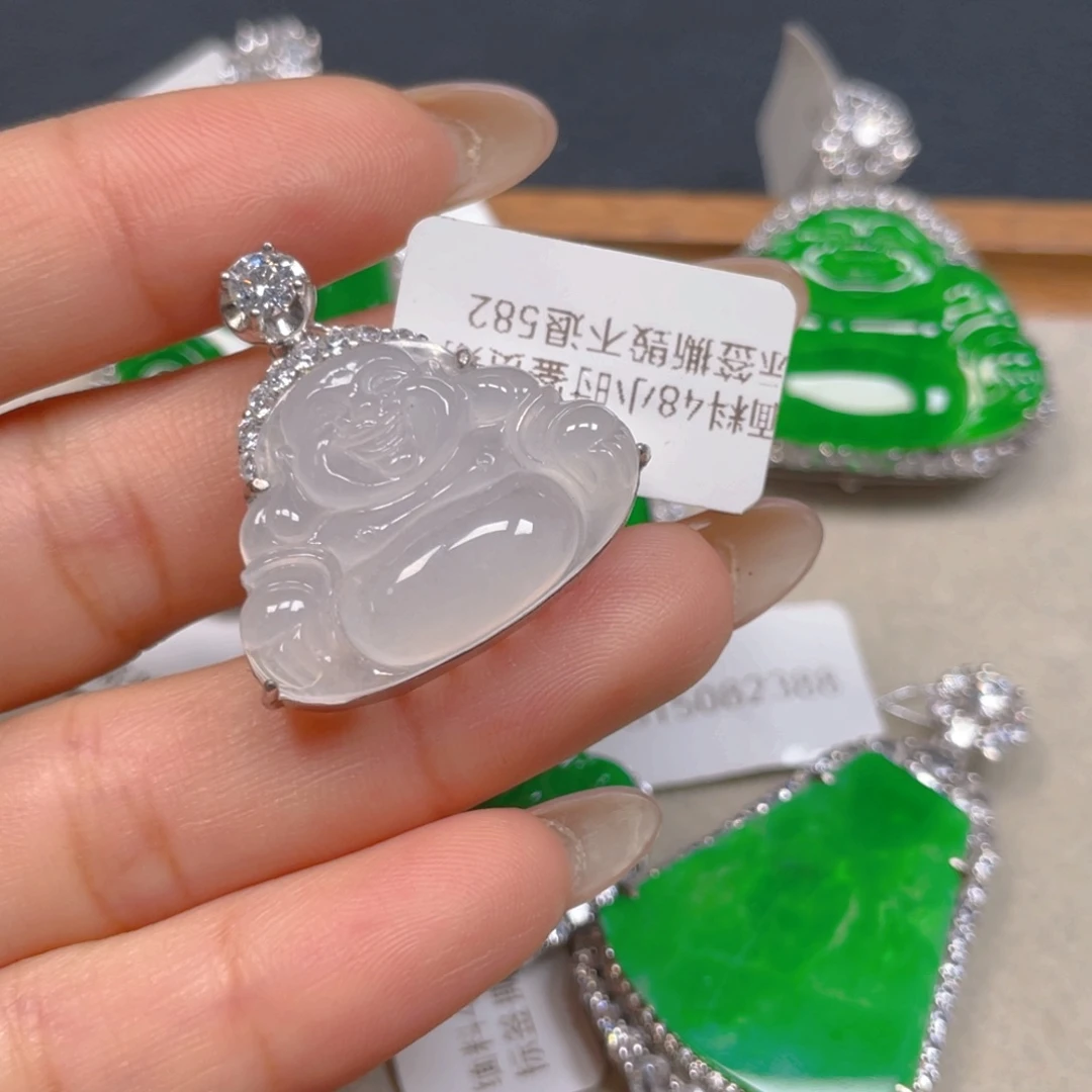 颈饰银S925镶嵌翡翠