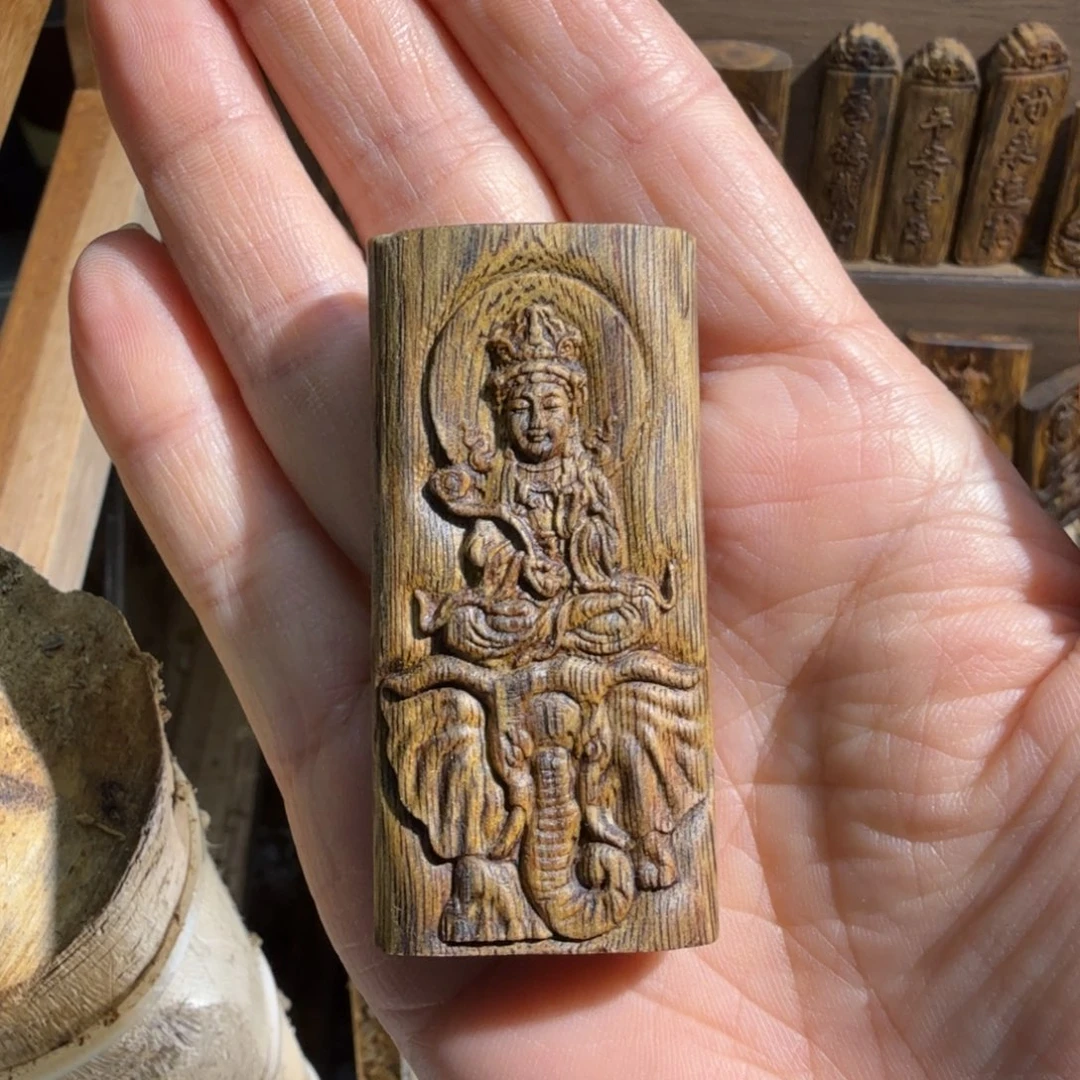 沉香沉香碎屑白棋楠普贤➕蛇块料10.4克