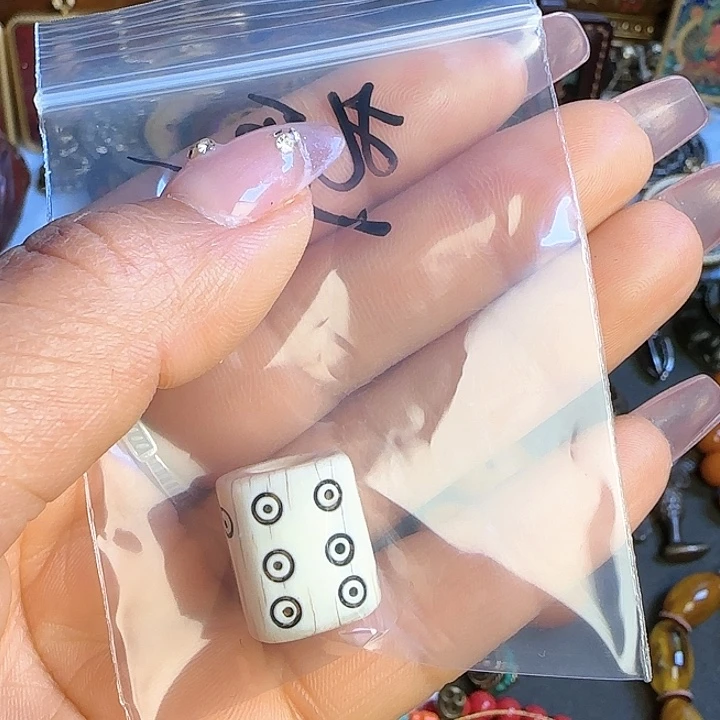 泥塑扎**周谢谢，扎西德勒